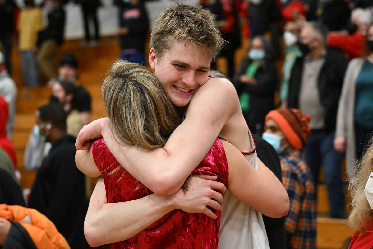 Lincoln Canby boys basketball Leon Neuschwander 59